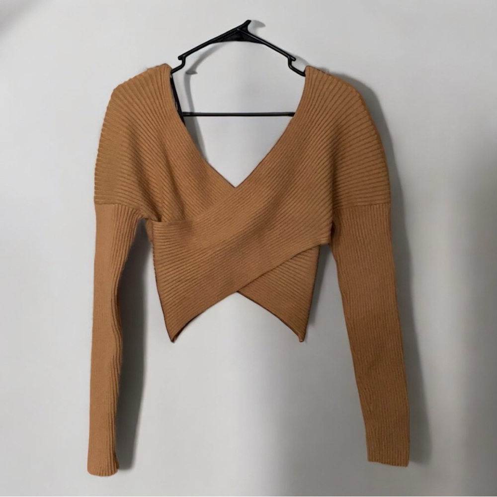 NWOT Forever 21 Rust Long Sleeve, Crisscross Crop Top, Size Small